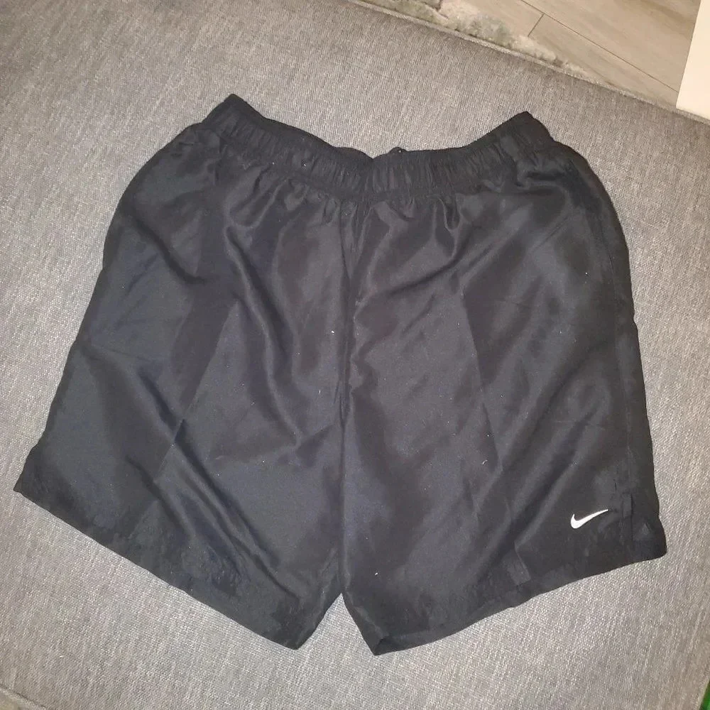 Nike Men's Black Solid Lap 7 inch Volley Short Swim Trunk Size Medium